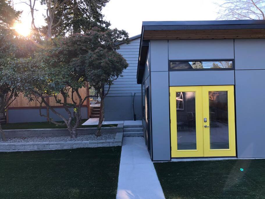 Cozy Crown Hill Carkeek Cottage W/3 Beds, Full Kitchen & Backyard In North Seattle Bagian luar foto
